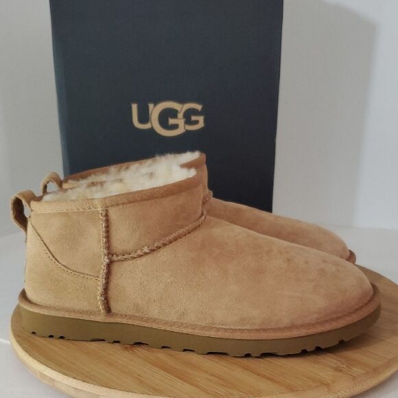 UGG Mens Classic Ultra Mini Boot Size US 7 Chestnut Suede/ Wool - Picture 3 of 12
